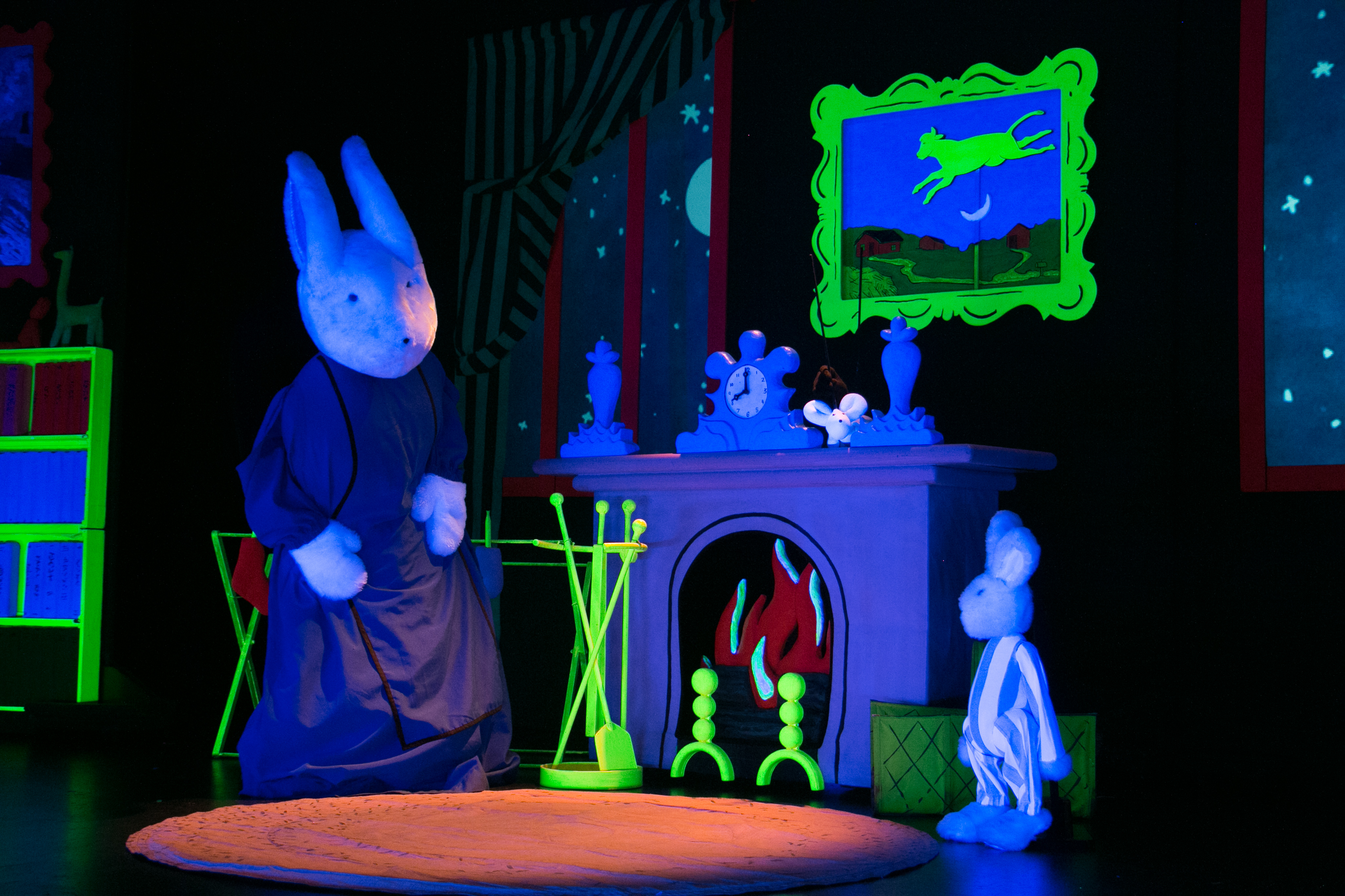 Images from the production of Mermaid Theatre's Goodnight Moon and The Runaway Bunny